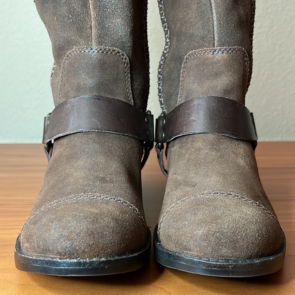 Ugg Dree Riding Boots - Picture 7 of 9